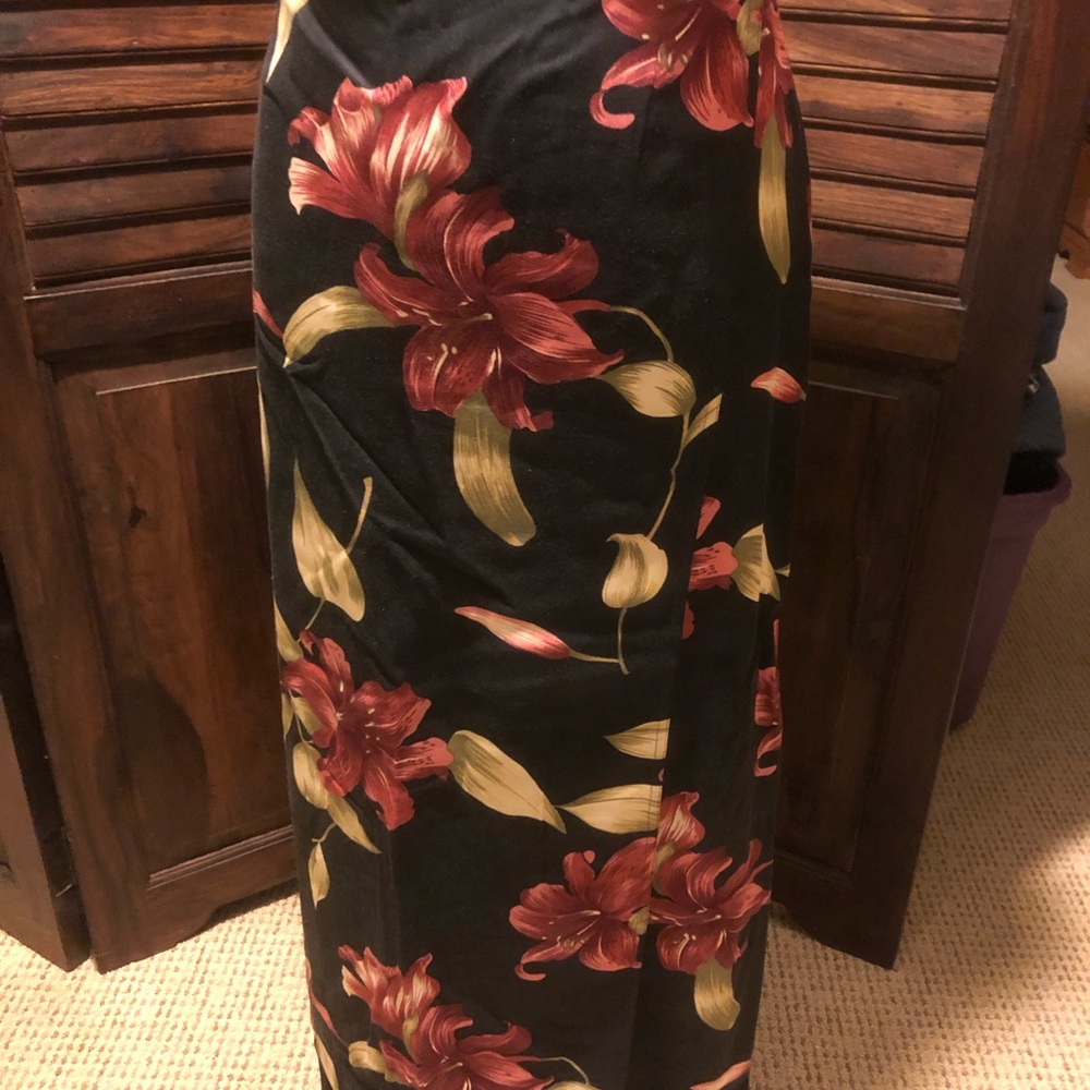 Tommy Bahama midi skirt